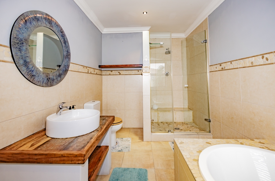 4 Bedroom Property for Sale in Haasendal Western Cape